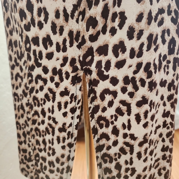 CARRIE cheetah print pencil skirt in Brown/Tan - Picture 4 of 4
